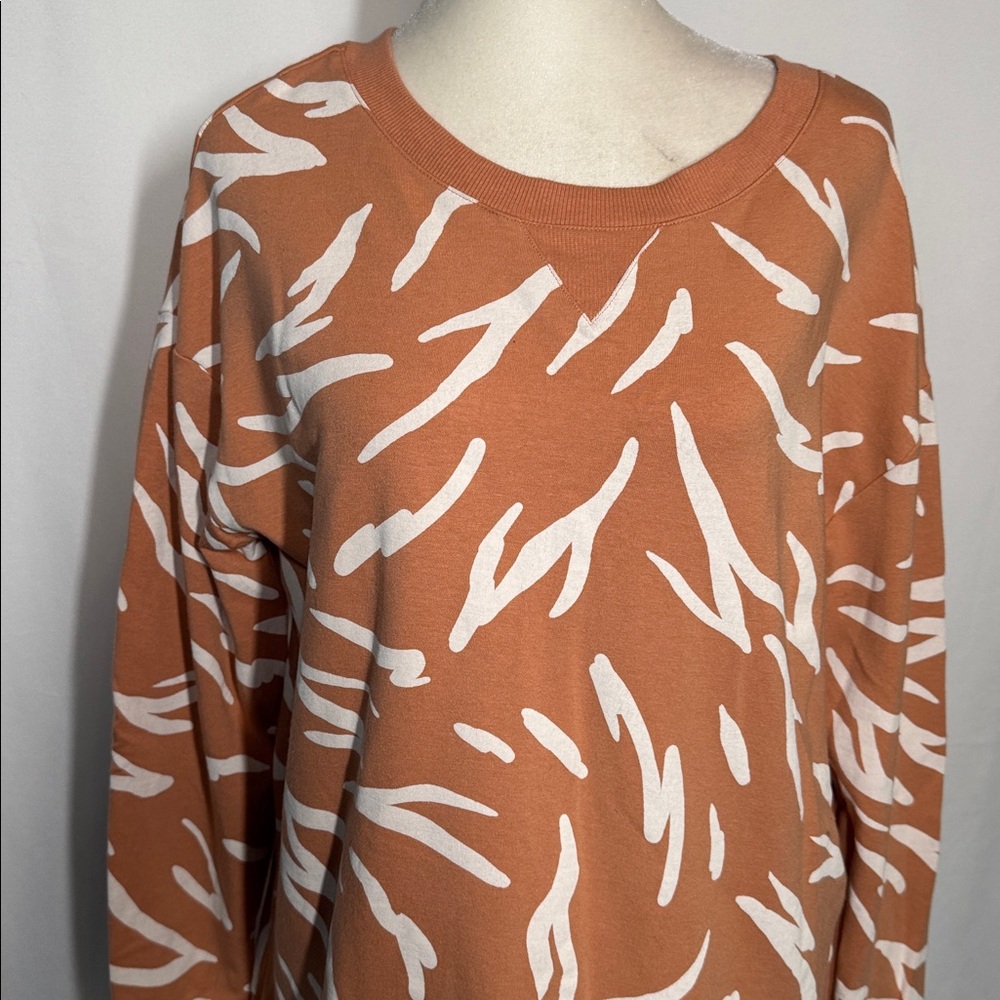 ❤️3/$30 Daily Ritual Patterned Sweatshirt - Picture 2 of 8